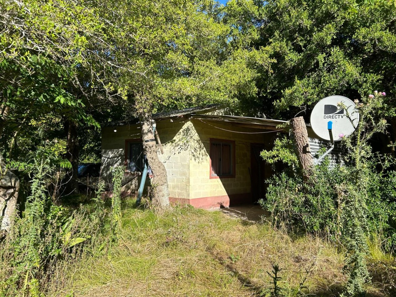 Lote De 20x40mts Con Mejoras En Calle Huascar, Localidad De Punta Indio