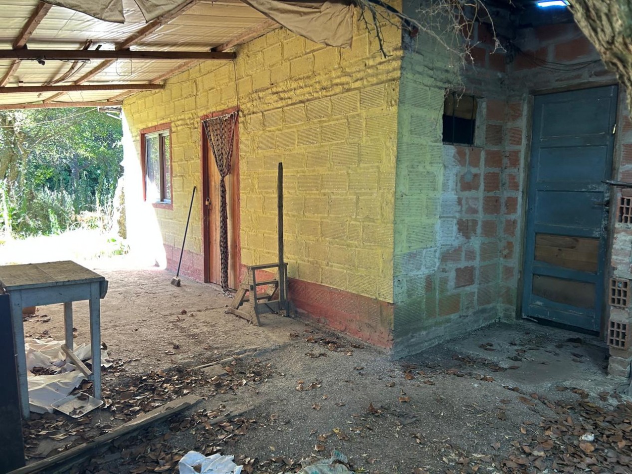 Lote De 20x40mts Con Mejoras En Calle Huascar, Localidad De Punta Indio