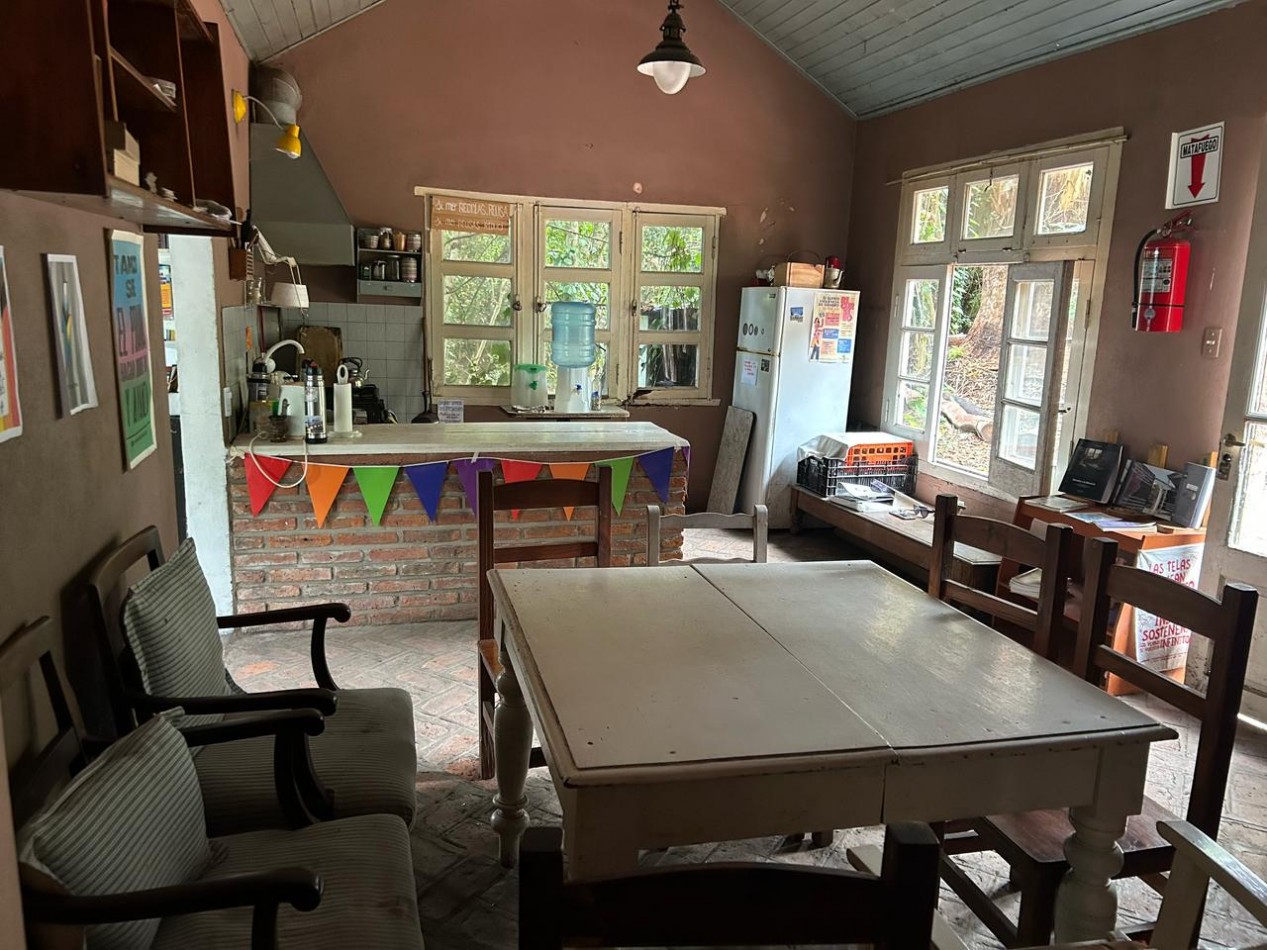 "La Escondida" Calle V. Lopez entre Moreno y Sarmiento, localidad de Punta Indio