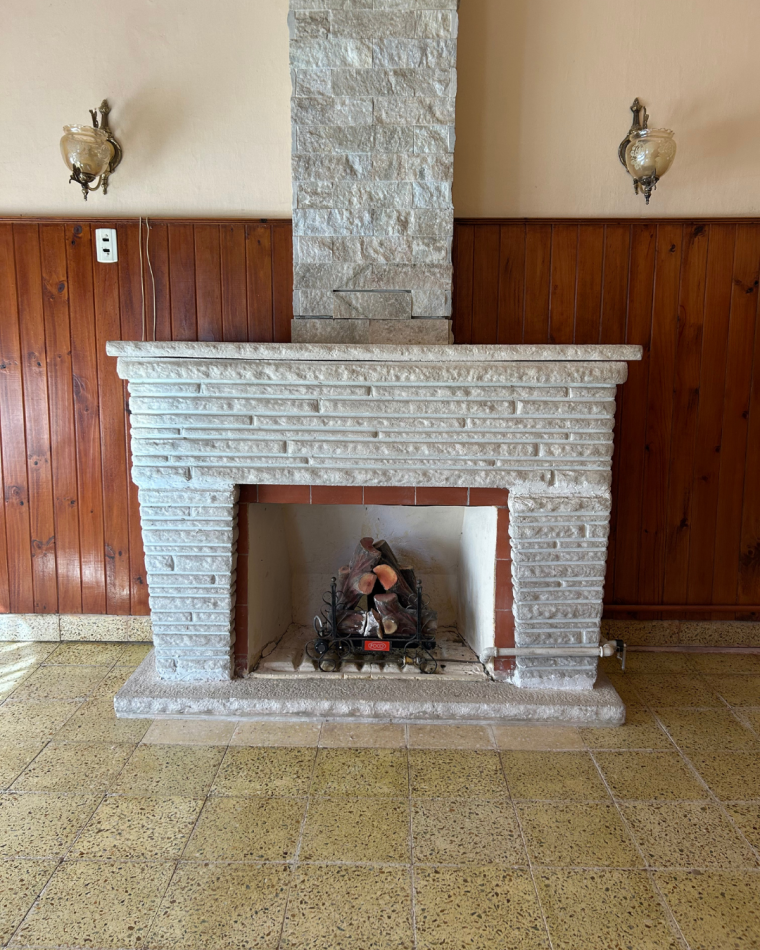 Casa en esquina 4 y 11 de Pipinas, partido de Punta Indio.