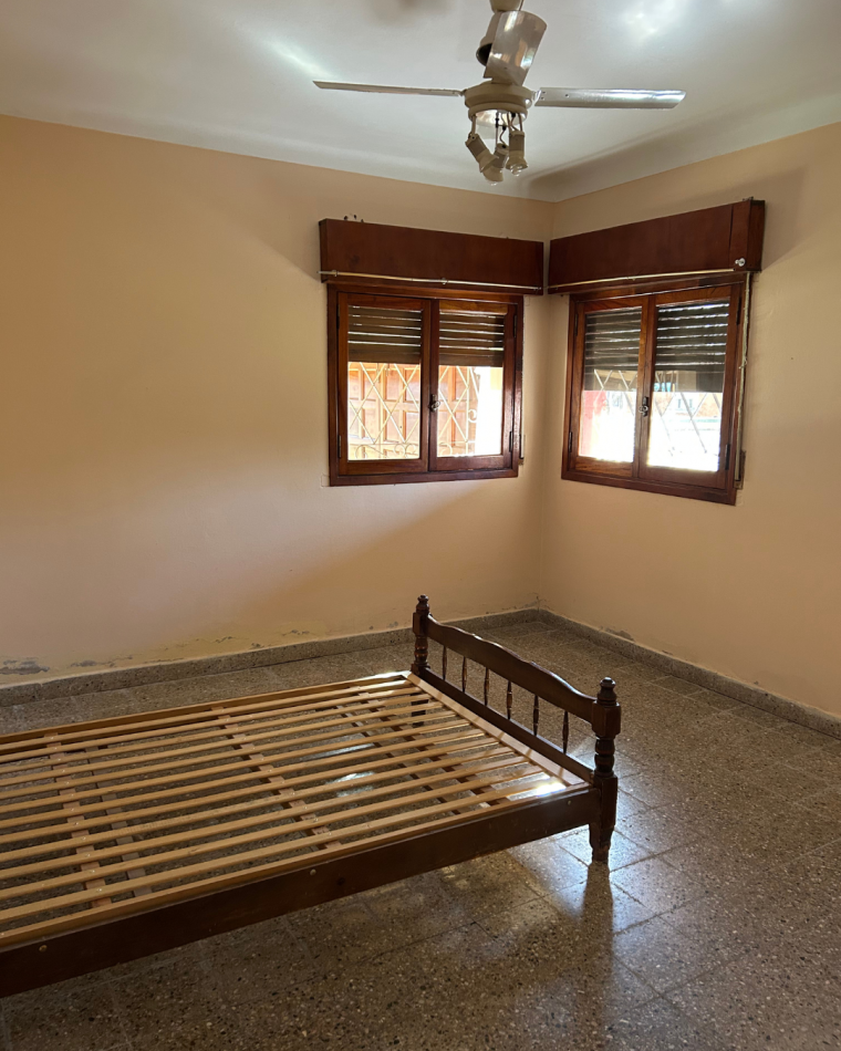 Casa en esquina 4 y 11 de Pipinas, partido de Punta Indio.