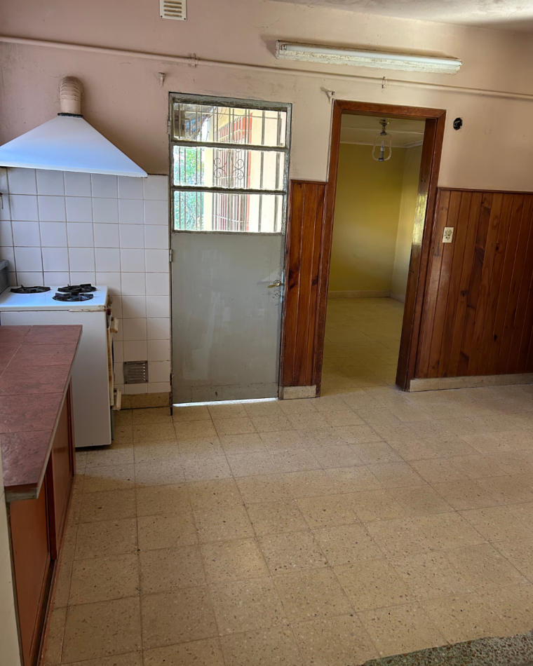 Casa en esquina 4 y 11 de Pipinas, partido de Punta Indio.