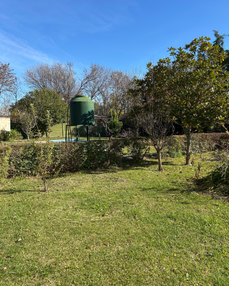 Casa en esquina 4 y 11 de Pipinas, partido de Punta Indio.